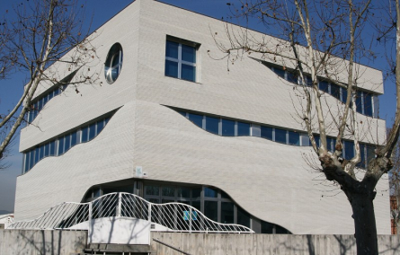 Escola Marinada. Institut, edifici d'Eduació Secundària Obligatòria (ESO).